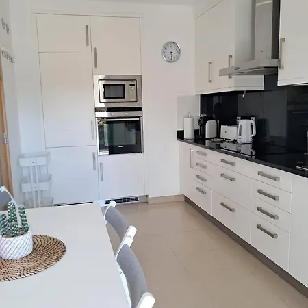 Appartement T2 Charme Ac-piscina E Garagem Quarteira