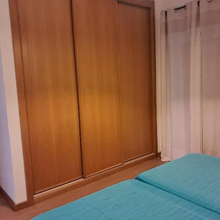 T2 Charme Ac-piscina E Garagem * Quarteira
